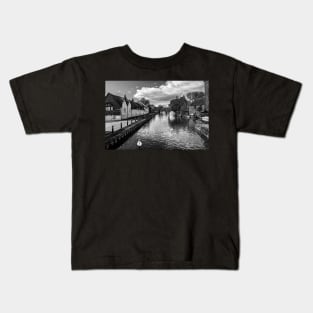 Tranquil Reflections of Newburys Weavers Cottages Kids T-Shirt